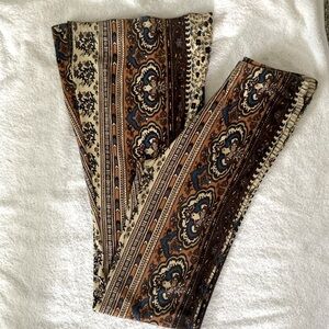 Novella Royale Janis Bells